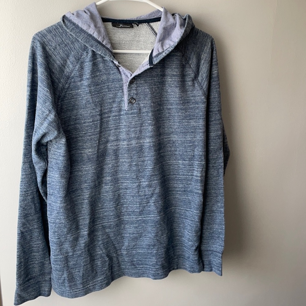 Small Marc Anthony hoodie!